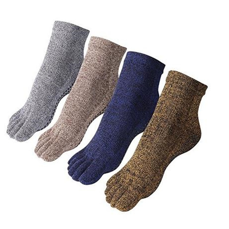 Anti-Slip Grip Men's Yoga Toe Socks 2 Pairs Set